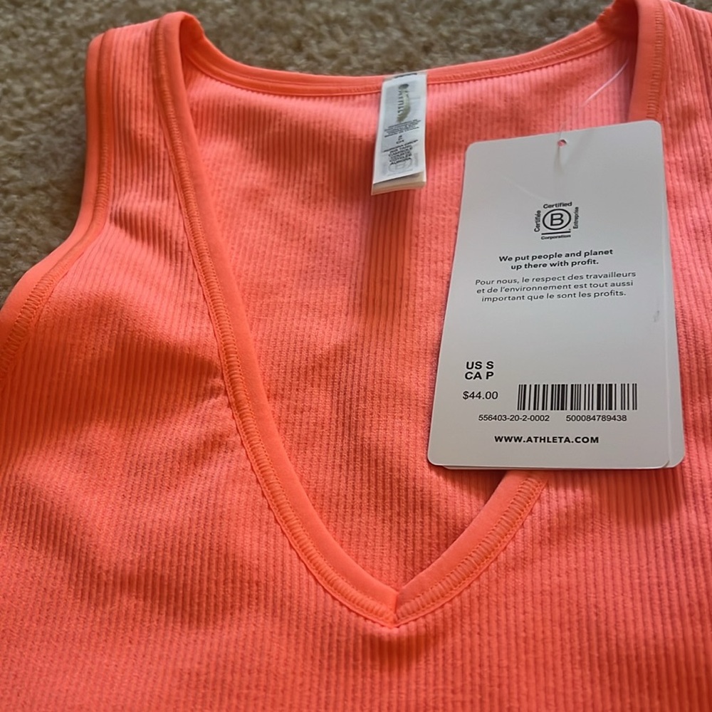 NWT! Cropped tank - Picture 2 of 3